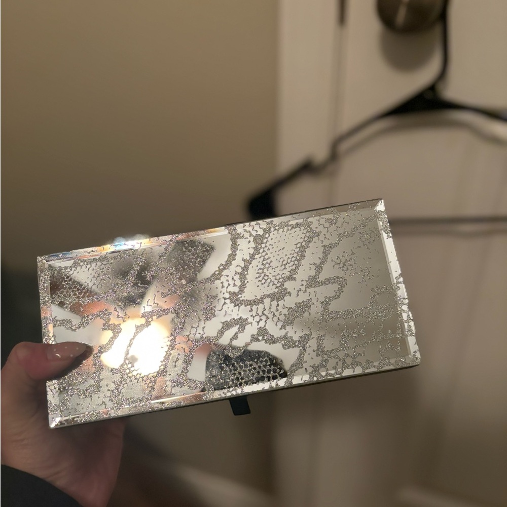 Jewelry case
